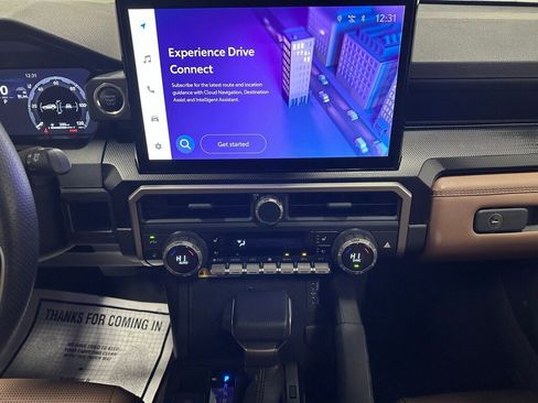 Used 2025 Toyota 4Runner Limited image 25