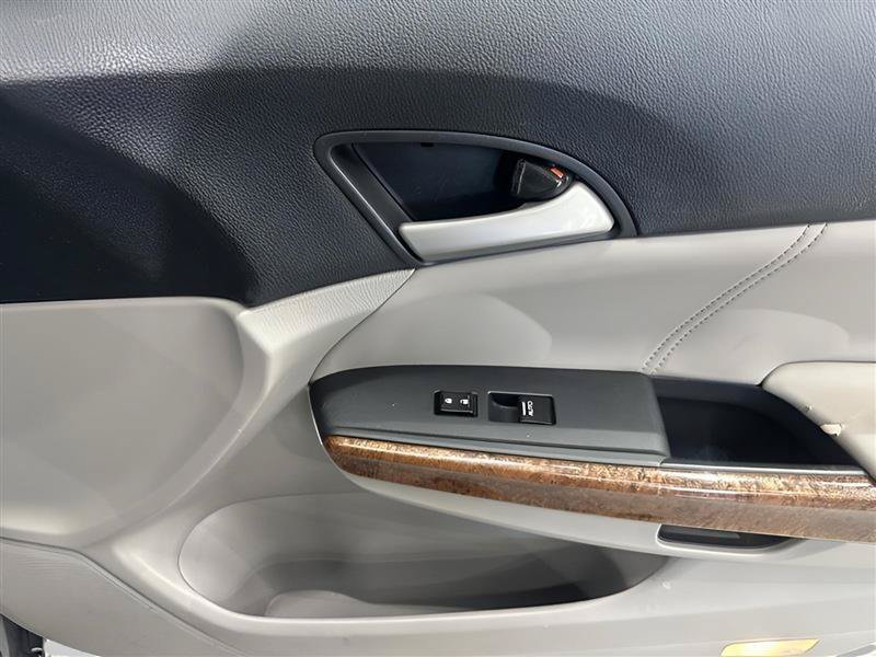 Used 2011 Honda Accord EX-L image 16