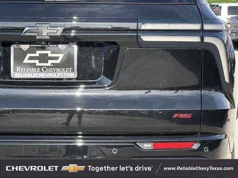 Used 2026 Chevrolet Traverse RS w/ LPO, Floor Liner Package AWD/4WD image 7