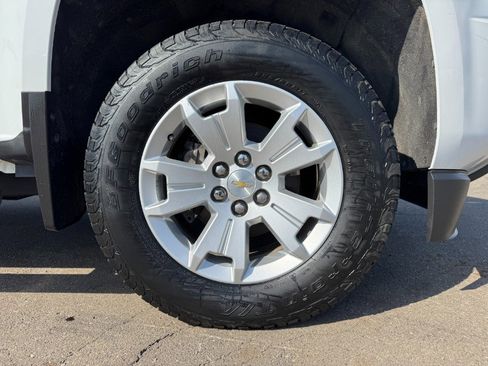 Used 2018 Chevrolet Colorado LT AWD/4WD image 13