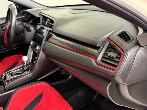 Used 2018 Honda Civic Type R image 20