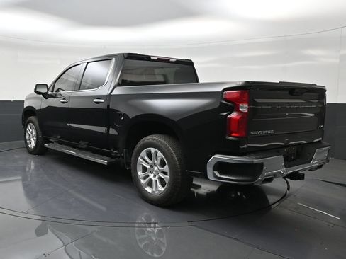 Used 2023 Chevrolet Silverado 1500 LTZ AWD/4WD image 3