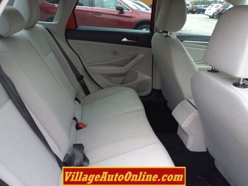 Used 2019 Volkswagen Jetta S w/ Driver Assistance Package image 33