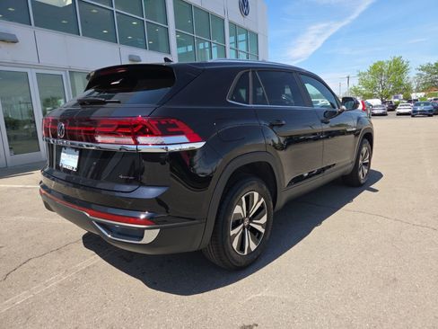 New 2026 Volkswagen Atlas Cross Sport SE AWD/4WD image 4