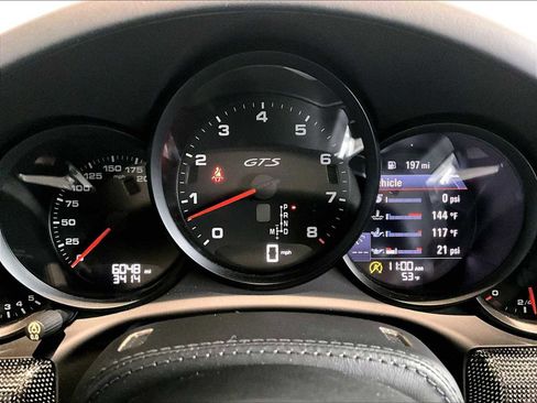 Used 2018 Porsche 911 Targa 4 GTS image 21