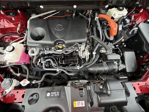 Certified 2020 Toyota RAV4 LE image 17