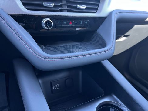 New 2026 Ford Explorer Active image 52