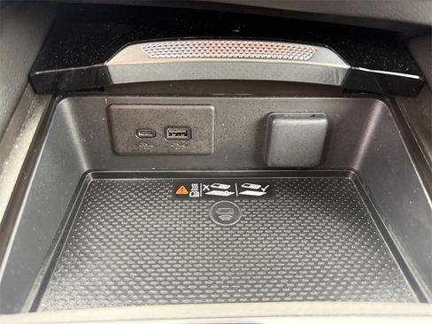 Used 2024 Buick Envision Sport Touring image 31