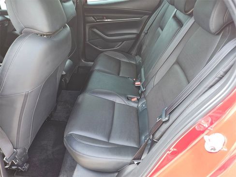 Used 2022 MAZDA MAZDA3 s image 11