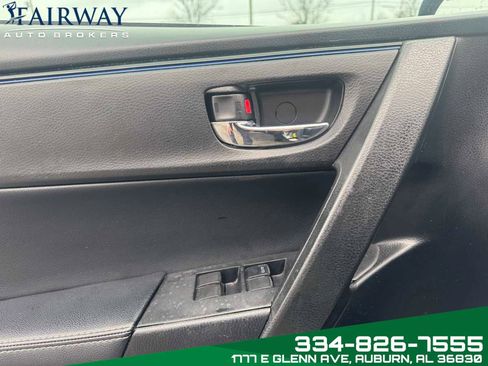 Used 2018 Toyota Corolla XSE image 14