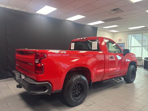 Used 2025 Chevrolet Silverado 1500 W/T image 3