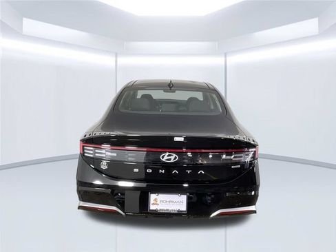 Used 2026 Hyundai Sonata SEL FWD image 15