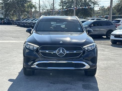 Used 2023 Mercedes-Benz GLC 300 image 3