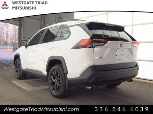 Used 2024 Toyota RAV4 LE image 8