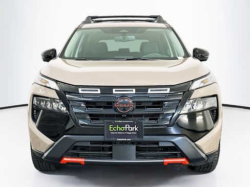 Used 2025 Nissan Rogue SV w/ Rock Creek Premium Package image 2