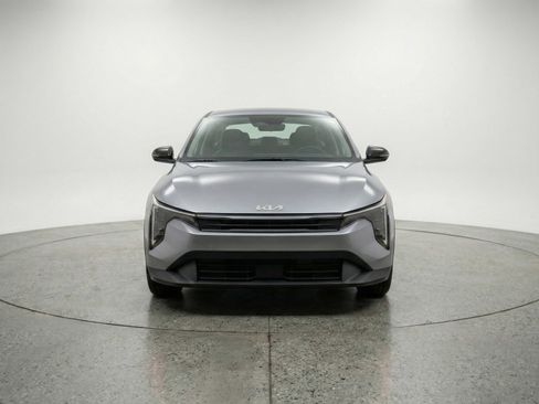 Used 2025 Kia K4 image 2