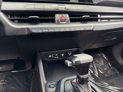 Used 2025 Kia K4 FWD image 10
