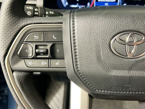 New 2026 Toyota 4Runner Limited image 18