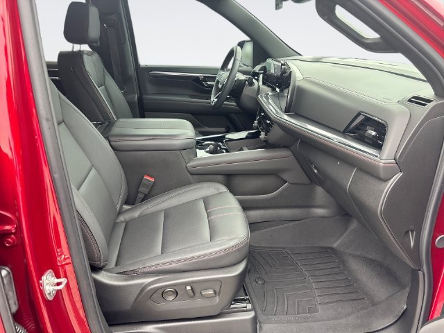Used 2025 Chevrolet Tahoe RST w/ Comfort Package AWD/4WD image 26