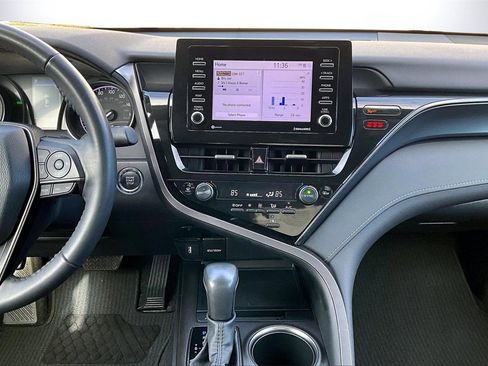 Used 2023 Toyota Camry SE w/ Convenience Package image 12