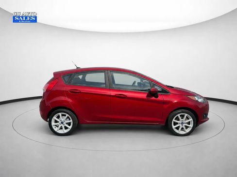 Used 2017 Ford Fiesta SE w/ Equipment Group 201A FWD image 8
