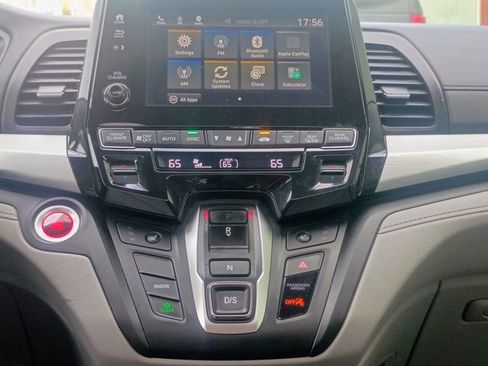 Used 2018 Honda Odyssey EX-L image 37