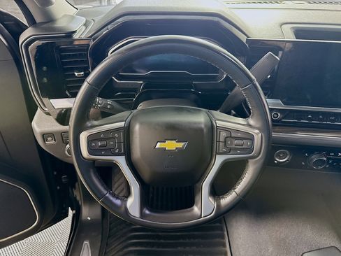 Used 2024 Chevrolet Silverado 1500 LT image 14