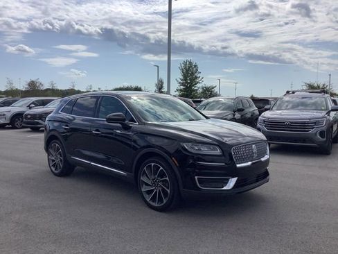 Used 2020 Lincoln Nautilus Reserve w/ Equipment Group 201A image 3