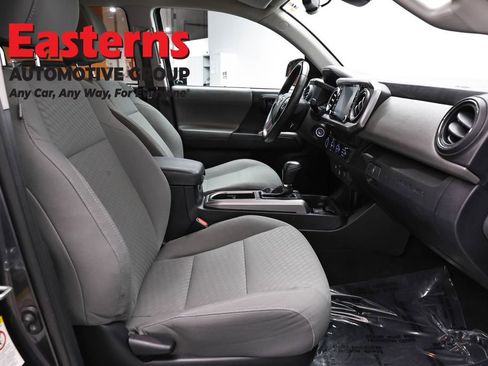Used 2020 Toyota Tacoma SR5 AWD/4WD image 23