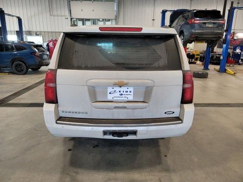 Used 2016 Chevrolet Suburban LTZ image 6