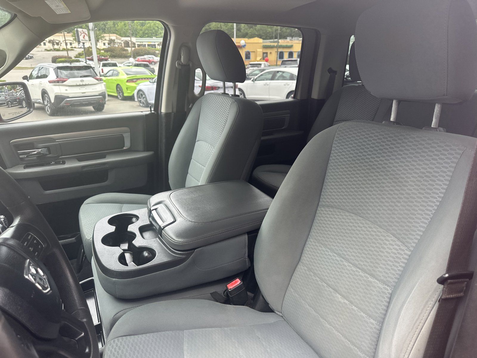 Used 2019 RAM 1500 Classic SLT AWD/4WD image 18