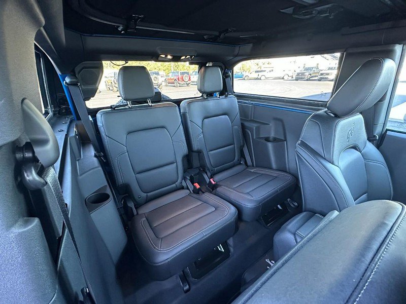 Used 2025 Ford Bronco Badlands AWD/4WD image 14