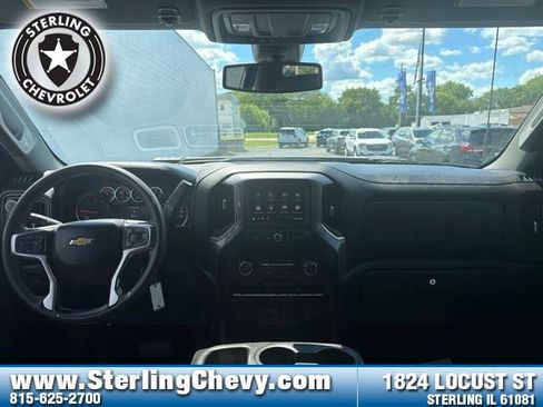 Used 2021 Chevrolet Silverado 2500 Custom w/ Custom Value Package AWD/4WD image 9