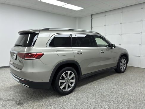 Used 2022 Mercedes-Benz GLS 450 4MATIC image 10