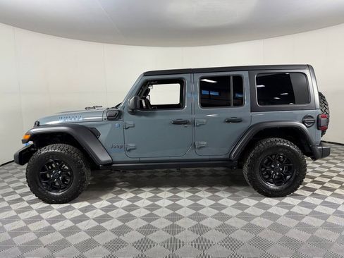 Used 2024 Jeep Wrangler Unlimited AWD/4WD image 11