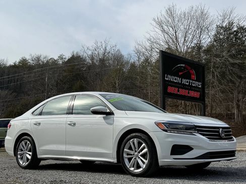 Used 2020 Volkswagen Passat 2.0T S FWD image 1