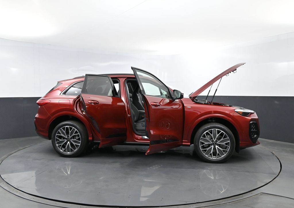 New 2026 Audi Q5 Premium Plus AWD/4WD image 30