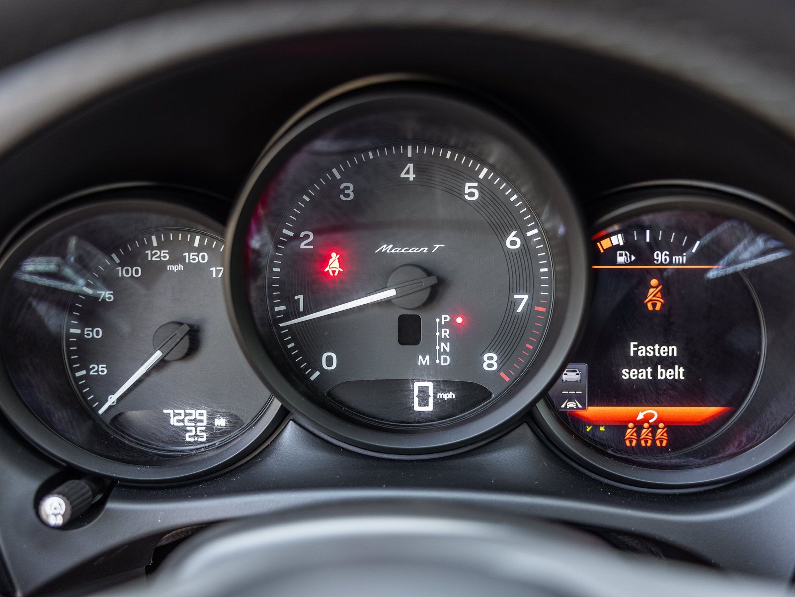 Certified 2026 Porsche Macan Turbo AWD/4WD image 26