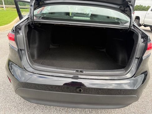 Used 2024 Toyota Corolla LE FWD image 22