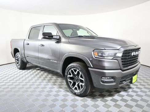 Used 2025 RAM 1500 Laramie AWD/4WD image 10