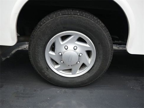 Used 2024 Ford E-350 and Econoline 350 Super Duty w/ Power Windows & Locks Group image 23