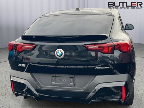 Used 2025 BMW X2 xDrive28i image 9