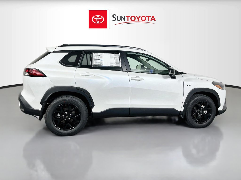 New 2026 Toyota Corolla Cross LE w/ Moonroof Package FWD image 2