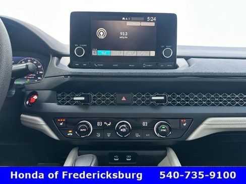 Certified 2023 Honda Accord EX image 23