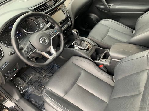 Used 2020 Nissan Rogue Sport SL w/ Premium Package image 12