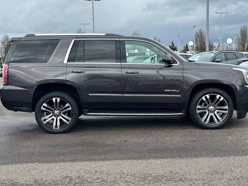 Used 2018 GMC Yukon Denali w/ Open Road Package image 3
