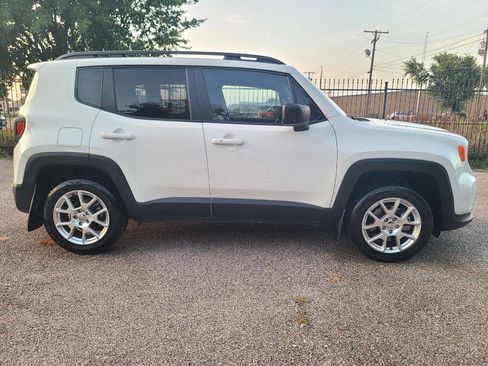 Used 2019 Jeep Renegade Sport w/ Sport Appearance Group image 8