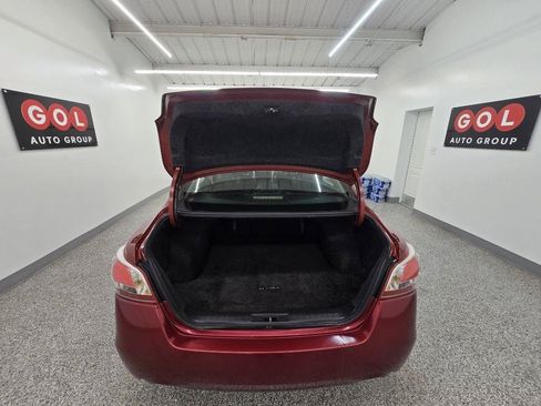 Used 2013 Nissan Altima 3.5 SL w/ Technology Pkg FWD image 19