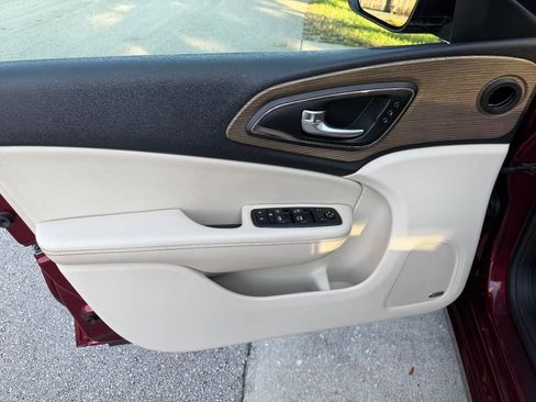 Used 2015 Chrysler 200 C w/ Navigation & Sound Group I image 38