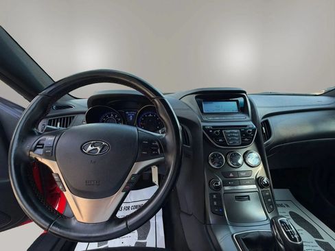 Used 2014 Hyundai Genesis 2.0T RWD image 13